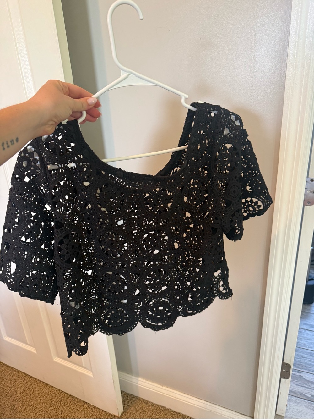 Black Vestique Crochet Short-Sleeve Women's